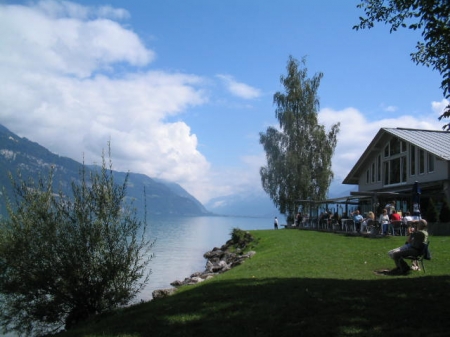 قصة يمني بلغ تنكيده للسلطات السويسرية إلى القضاء