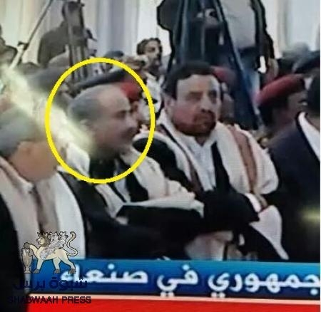 إحضار اللواء محمود الصبيحس الى القصر الجمهوري بالملابس المدنية (صور)