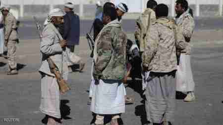 حرب أهلية تهدد اليمن.. والجيش يخسر مقرات