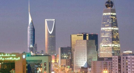 الرياض.. قصة صمود ‘‘عاصمة الصحراء‘‘عين على الإصلاح.. وأخرى على استقرار الإقليم