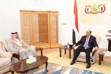 رويترز : الرئيس هادي يكثف من نشاطه السياسي والدبلوماسي في مدينة عدن