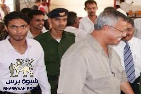 يابن حبتور: الحكاية اكبر من عدن مول..؟