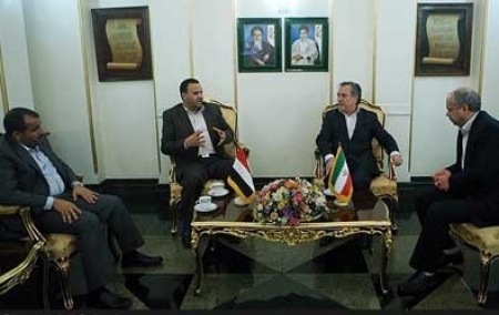 الحوثيون يوقعون شراكة اقتصادية شاملة مع إيران