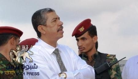 بحاح يغادر صنعاء بعد رفع الحصار عنه من قبل الحوثيين