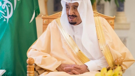 جلالة الملك سلمان يأمر بعلاج مصابي تفجيرات عدن وصنعاء