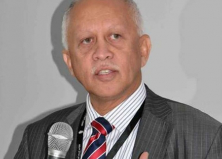 ياسين يطالب بتدخل خليجي والعطاس يطالب هادي بتسليح الجنوبيين