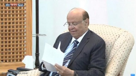 مدير مكتب الرئاسة: هادي في مكان آمن بعدن