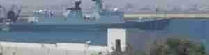 دخول بارجة حربية الى ميناء عدن ظهر اليوم (تصويب)