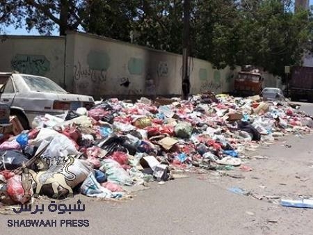 عدن مدينة منكوبة بفعل المتمردين ...