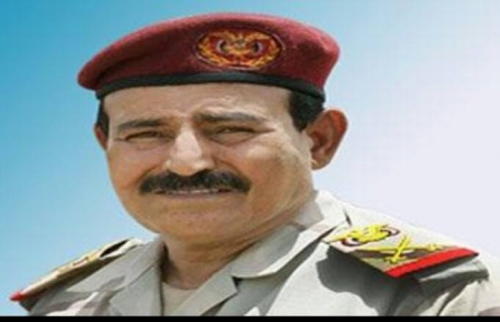 قادة عسكريين خارج المعركة