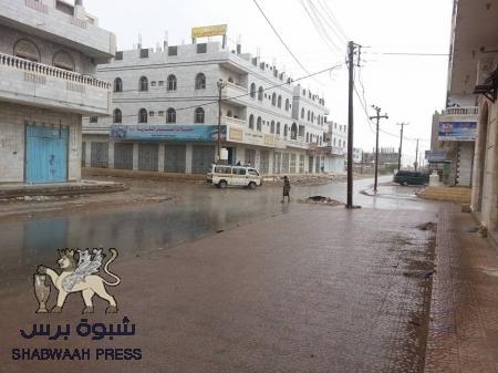 أمطار غزيرة بعد ظهر اليوم على مدينة عتق