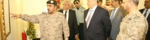 الرئيس هادي يزور مركز عمليات الدفاع الوطني بوزارة الدفاع السعودية