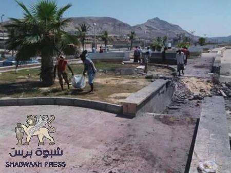مصرع عنصرين من تنظيم القاعدة في غارة ميناء المكلا الجوية