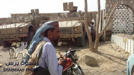بالصورة : رجال المقاومة الجنوبية ومدرعاتهم في مدينة جعار بأبين