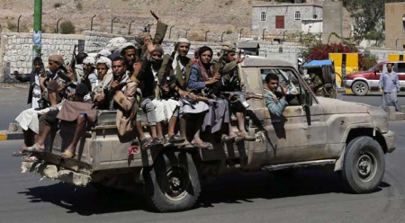 مقتل متمردين بمأرب.. وقصف معاقل للحوثيين