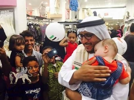 الإماراتيون يرسمون الفرحة على وجوه أطفال شهداء عدن..فهل يفعلها بحاح وأعضاء حكومته !!