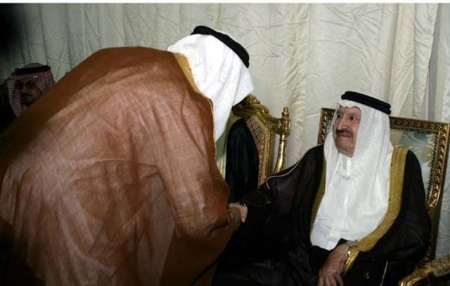الديوان الملكي السعودي يعلن وفاة الأمير نواف بن عبدالعزيز