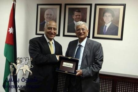 صندوق الطلبة المتفوقين الحضارم يدعم الطلاب المقدسيين في الجامعات الأردنية