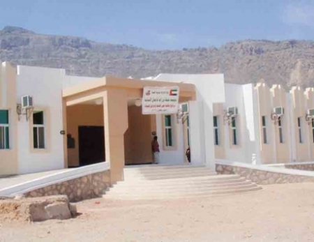 مؤسسة خليفة للأعمال الإنسانية تنفذ مشروع توسعة ميناء حولاف:إشادات بالدعم التنموي الإماراتي لأرخبيل سقطرى
