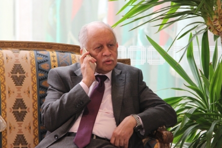 د. رياض ياسين : ما يجري في تعز والجنوب يكشف عدم جدية الحوثيين