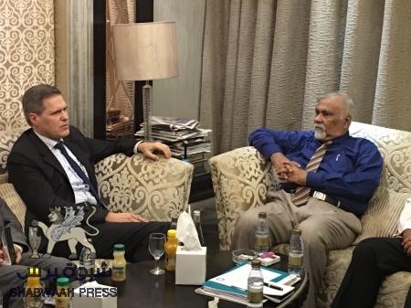 مستشار رئيس الجمهورية ياسين مكاوي يلتقي السفير الامريكي باليمن