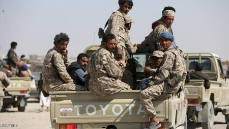 الحوثيون يقصفون حيا سكنيا بمأرب.. وغارات على تعز