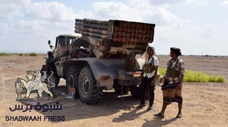 المقاومة الجنوبية في كرش الحدودية تقتل 35 حوثياً وتنفي سقوط البلدة بيد الحوثيين ..
