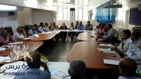 جامعة عدن تطالب محافظ لحج والجهات الحكومية المسئولة إنقاذ كلية الزراعية من عمليات النهب والبسط على أراضيها