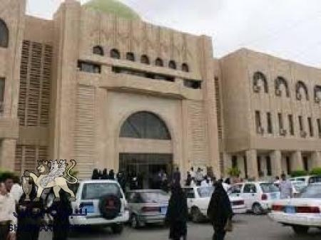 كلية الطب بجامعة عدن تبحث مجالات التعاون مع مستشفيات  ابولو العالمية