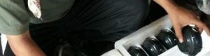 الأجهزة الامنية بعدن تضبط سيارة مفخخة في شارع مدرم بالمعلا وتبطل مفعولها