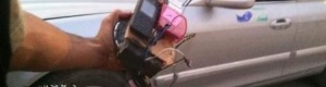 ابطال عبوة ناسفة زرعت بسيارة احد المواطنين بمديرية البريقة بالعاصمة عدن