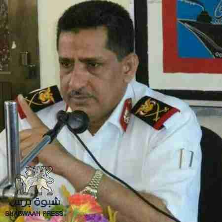 قائد القوات البحرية والدفاع الساحلي اللواء النخعي يبارك قرارات الرئيس هادي