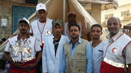 رجال المخيم الطبي في خدمة الحشود الجنوبية بالعاصمة عدن .