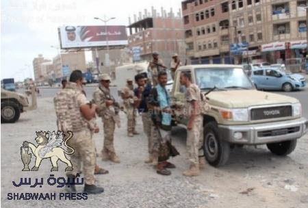 قوات الأمن تلقي القبض على مطلوب أمني بالمنصورة