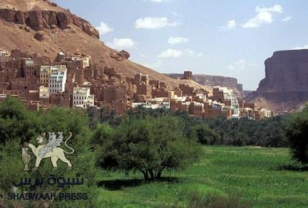 مطالبات مدراء عموم سيؤن وساه وشبام وعمد بإقالة المحافظ بن بريك وقادة المنطقة الأولى والثانية