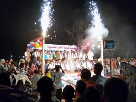 ضمن (مشروع العغاف) مؤسسة قافلة الخير بشبوه تقيم حفل الزواج الجماعي الثامن لاكثر من ١٢٠ عريسا وعروسة بمديرية ميفعة.