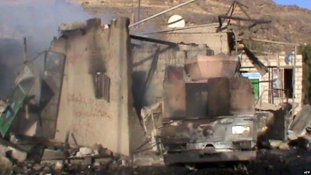 قصف طيران خاطئ تسبب في استشهاد ثلاثة من أسرة واحدة بمديرية الوضيع في أبين