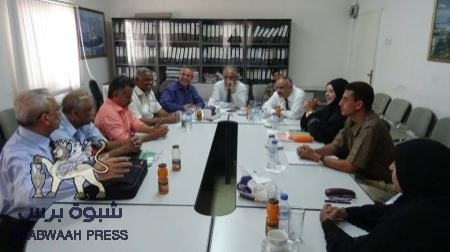 لقاء في مصافي عدن لمناقشة الحالة التموينية في المدينة