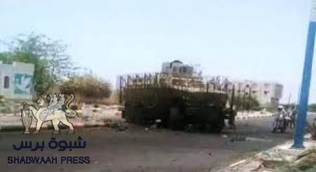 مسؤول: مقتل 7 من الشرطة في هجوم انتحاري بمسقط رأس الرئيس اليمني