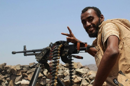 إصابة قيادي في المقاومة الجنوبية وثلاثة من مرافقيه في معارك الزحف نحو تعز من قبل المقاومة والجيش الوطني