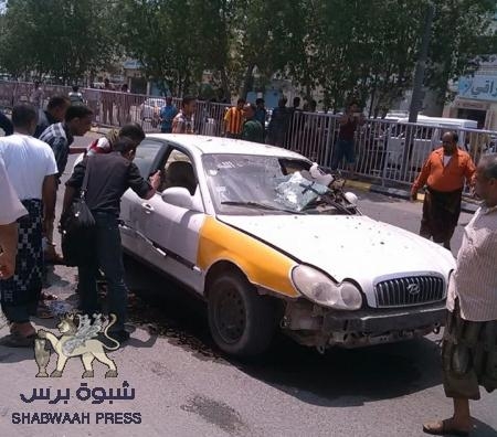 نجاة عقيد في أمن مطار عدن من محاولة إغتيال بعبوة ناسفة وضعت في سيارته