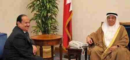 في أول ظهور علني لمنقذ الرئيس هادي : السفير الأحمدي يلتقي بمسئول بحريني