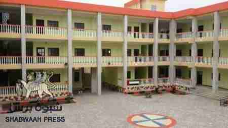 تواصل الحملة التوعوية الصحية في مدارس عدن