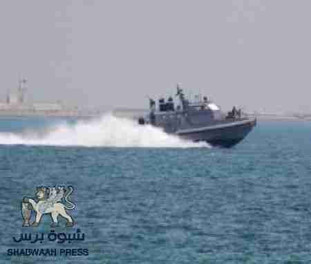 هروب زوارق حربية كبيرة من ميناء عدن إلى جهات مجهولة،بعد تمردها عن أوامر القيادة،