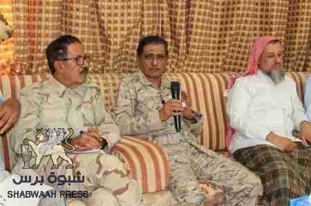 قيادة المنطقة العسكرية الثانية تدرس آليات &lsquo;&lsquo;مواجهة الإرهاب&lsquo;&lsquo; بساحل حضرموت