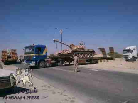 البدء بعمليات نقل اللواء 37 مدرع من حضرموت الى مأرب (صور)