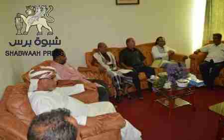 رئيس المجلس التنسيق الثوري الجنوبي يزور مقر اللجنة التحضيرية لمؤتمر حضرموت الجامع