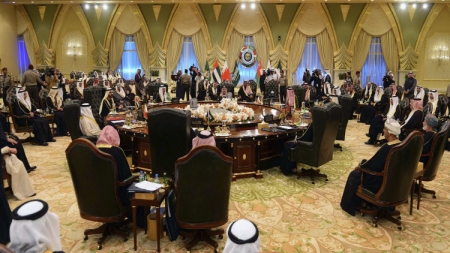 اهم ما جاء في بيان القمة الخليجية حول اليمن