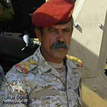 إزاحة الحارثي : الرئيس هادي يسلم غاز ونفط عسيلان للجنرال الأحمر وحزب الاصلاح