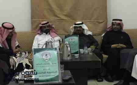 الشيخ بامزعب يزور لجنة المهجر ويبارك أعمال مؤتمر حضرموت الجامع (صور)